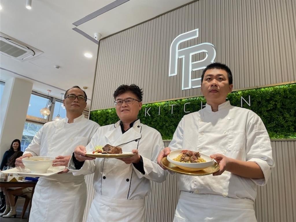 民眾有福了 台塑牛小排插旗內湖